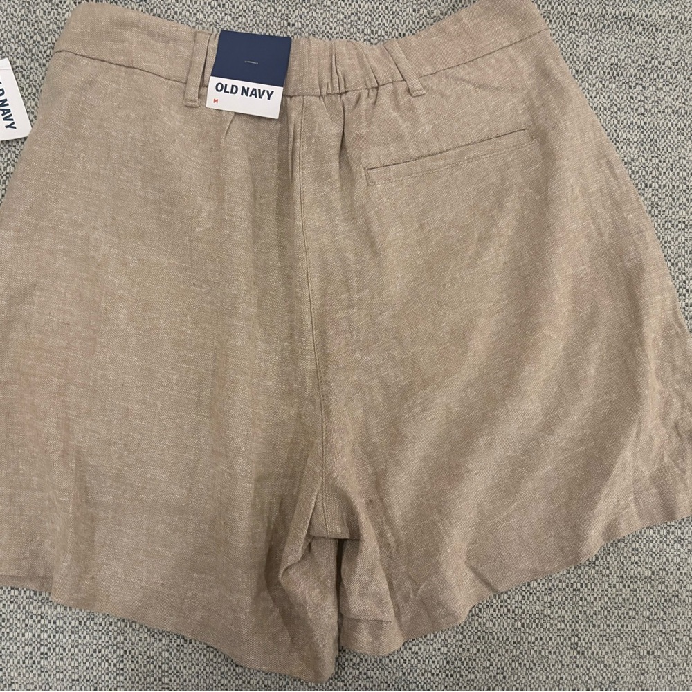 OLD NAVY WOMENS TAN SHORTS - Picture 6 of 6